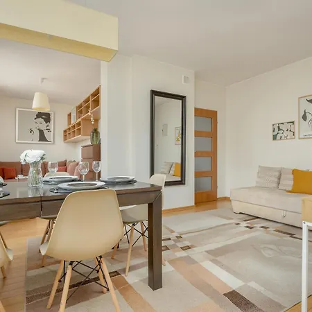 Sloneczny Blisko Atrakcji Sopotu By Renters Apartment